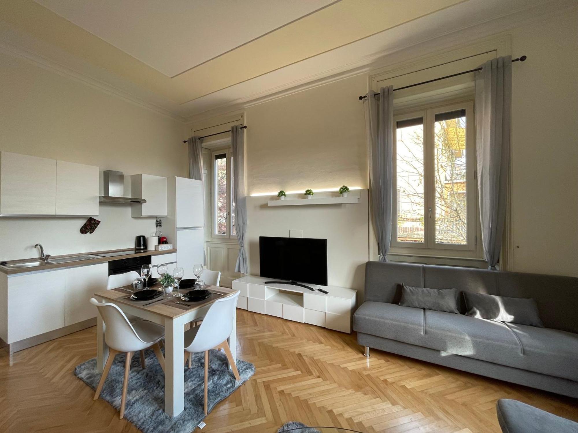 Bg Central Royal Suite Con Parcheggio - Vista Citta Alta Μπέργκαμο Εξωτερικό φωτογραφία
