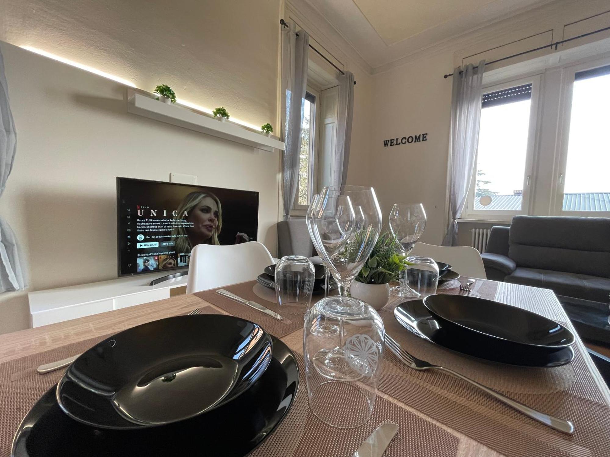 Bg Central Royal Suite Con Parcheggio - Vista Citta Alta Μπέργκαμο Εξωτερικό φωτογραφία