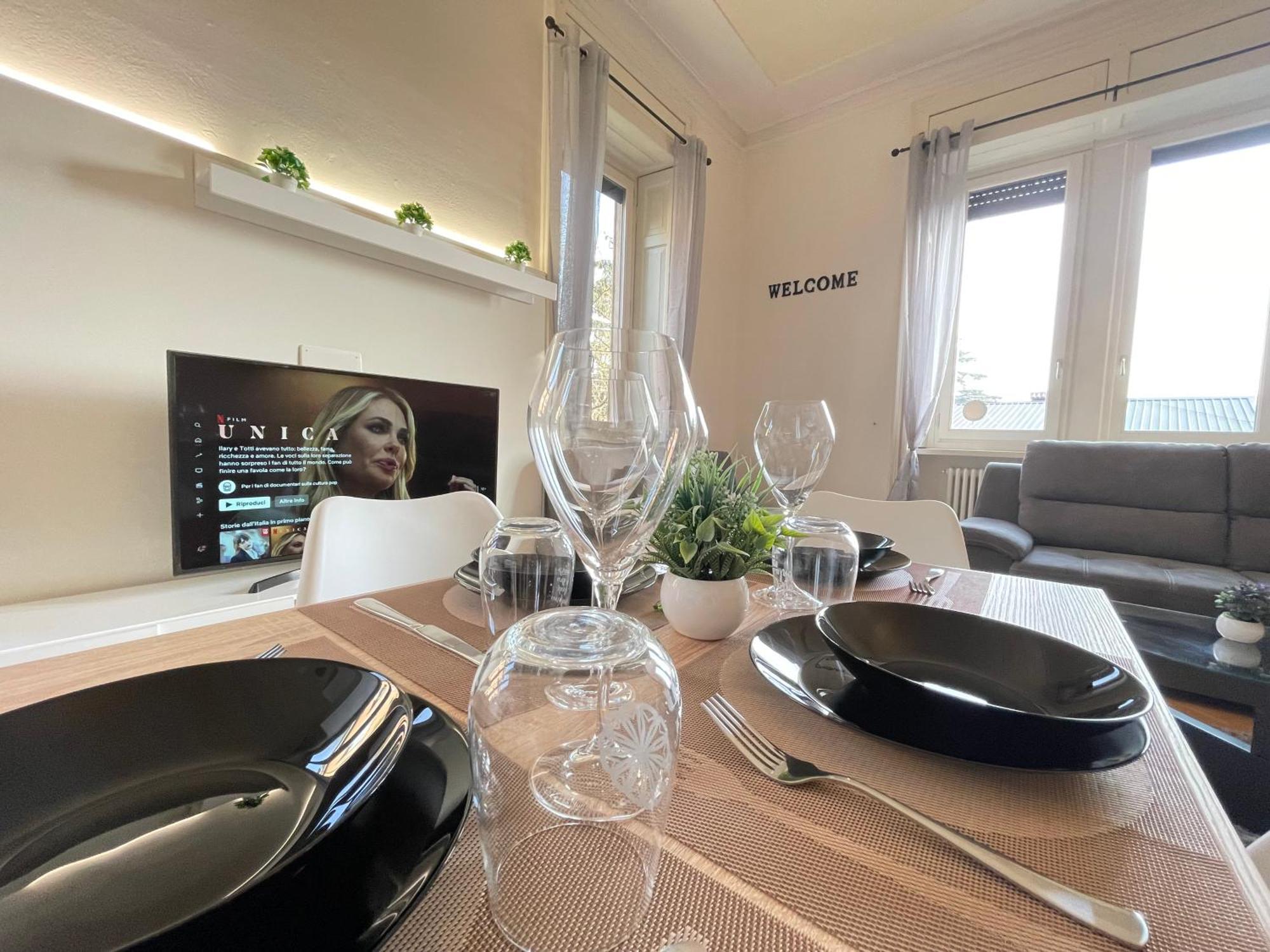Bg Central Royal Suite Con Parcheggio - Vista Citta Alta Μπέργκαμο Εξωτερικό φωτογραφία