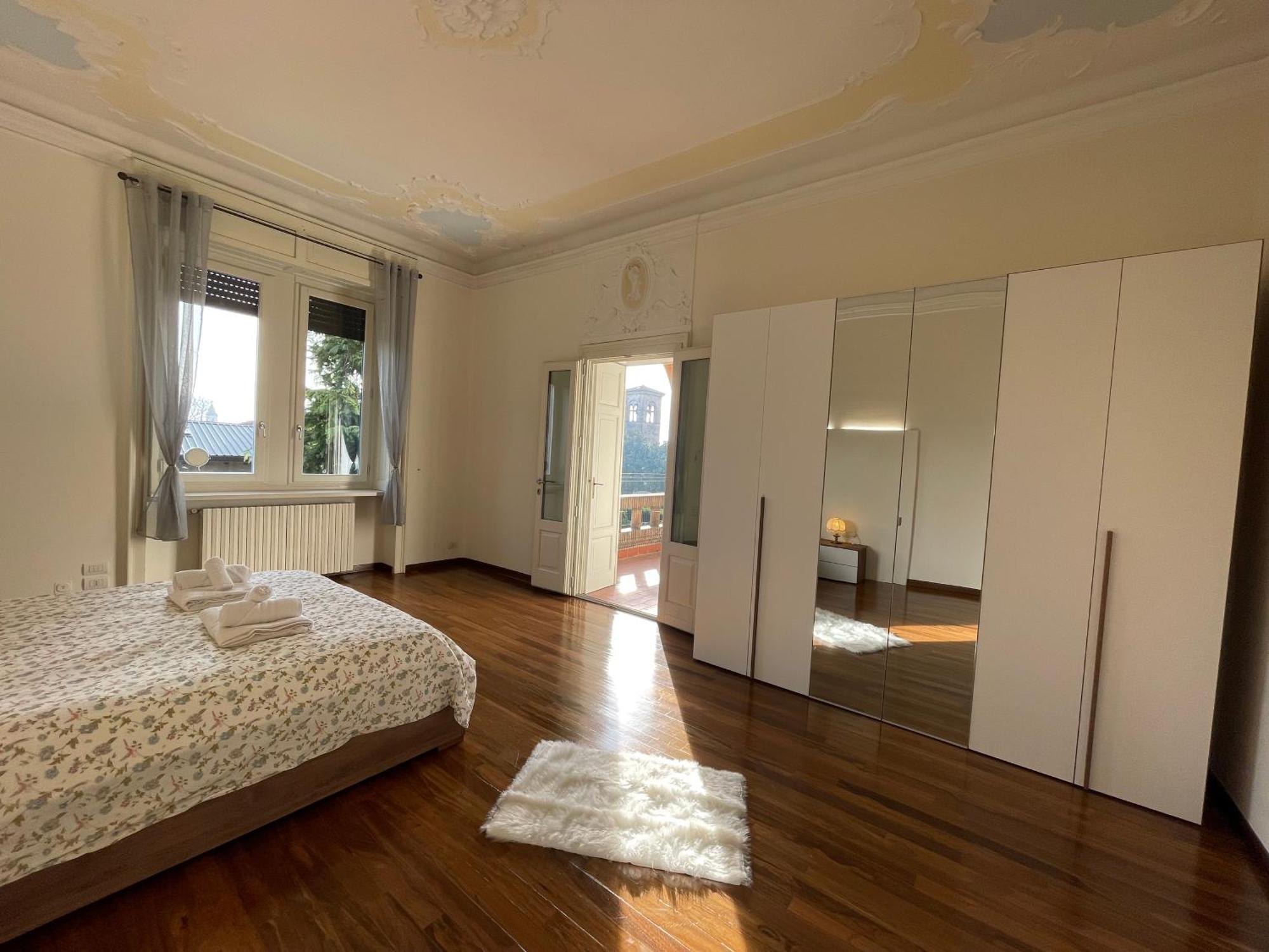 Bg Central Royal Suite Con Parcheggio - Vista Citta Alta Μπέργκαμο Εξωτερικό φωτογραφία