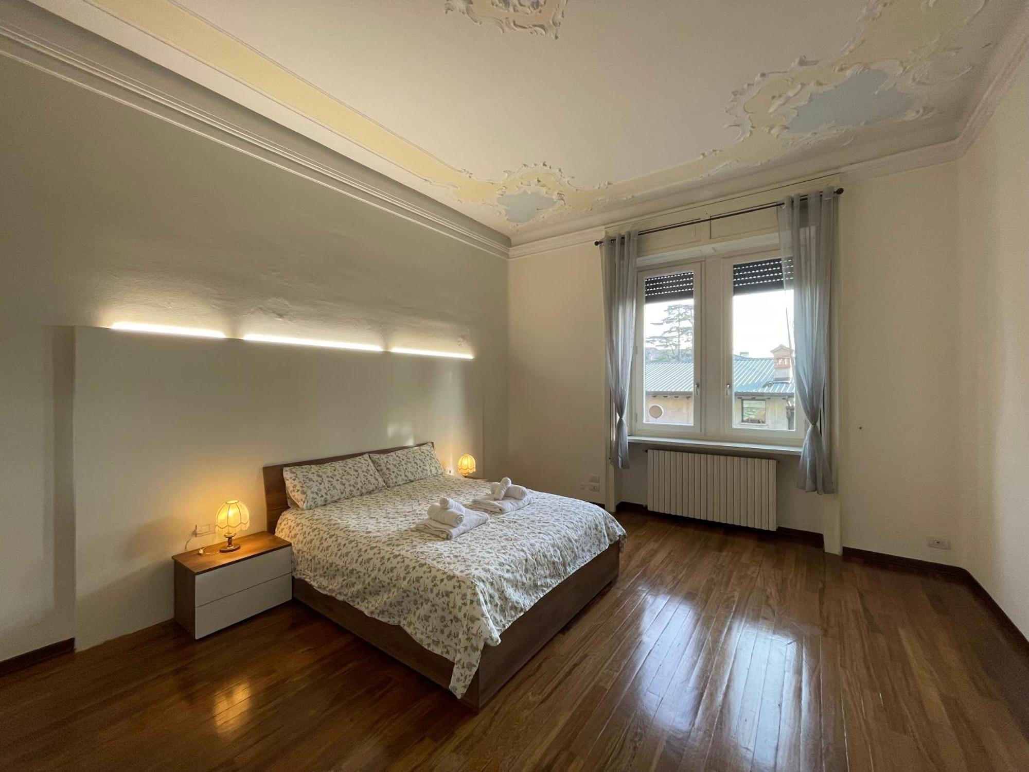 Bg Central Royal Suite Con Parcheggio - Vista Citta Alta Μπέργκαμο Εξωτερικό φωτογραφία