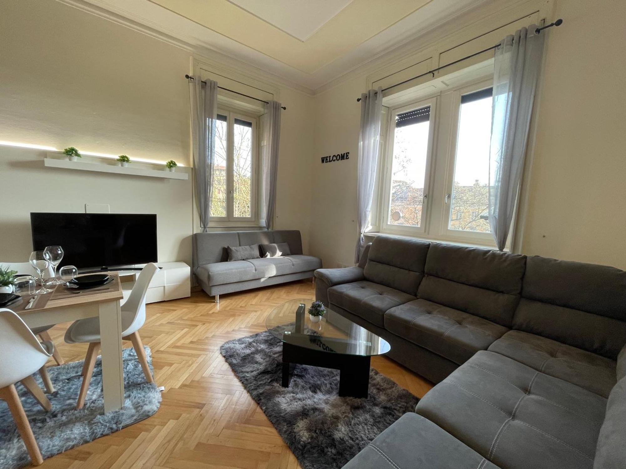 Bg Central Royal Suite Con Parcheggio - Vista Citta Alta Μπέργκαμο Εξωτερικό φωτογραφία