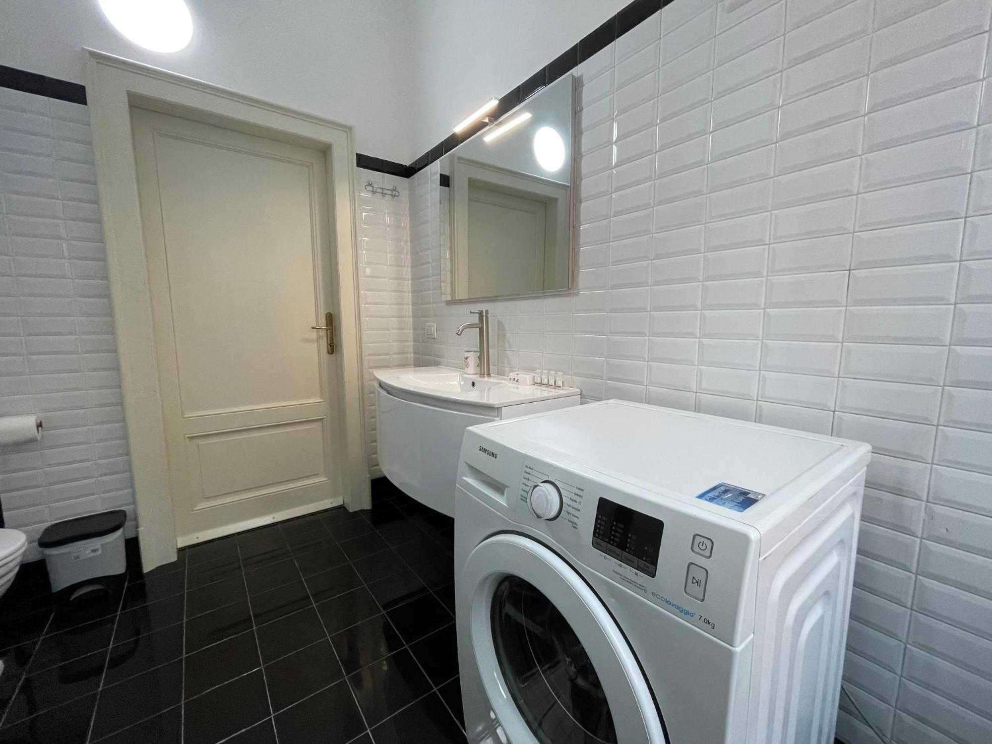 Bg Central Royal Suite Con Parcheggio - Vista Citta Alta Μπέργκαμο Εξωτερικό φωτογραφία