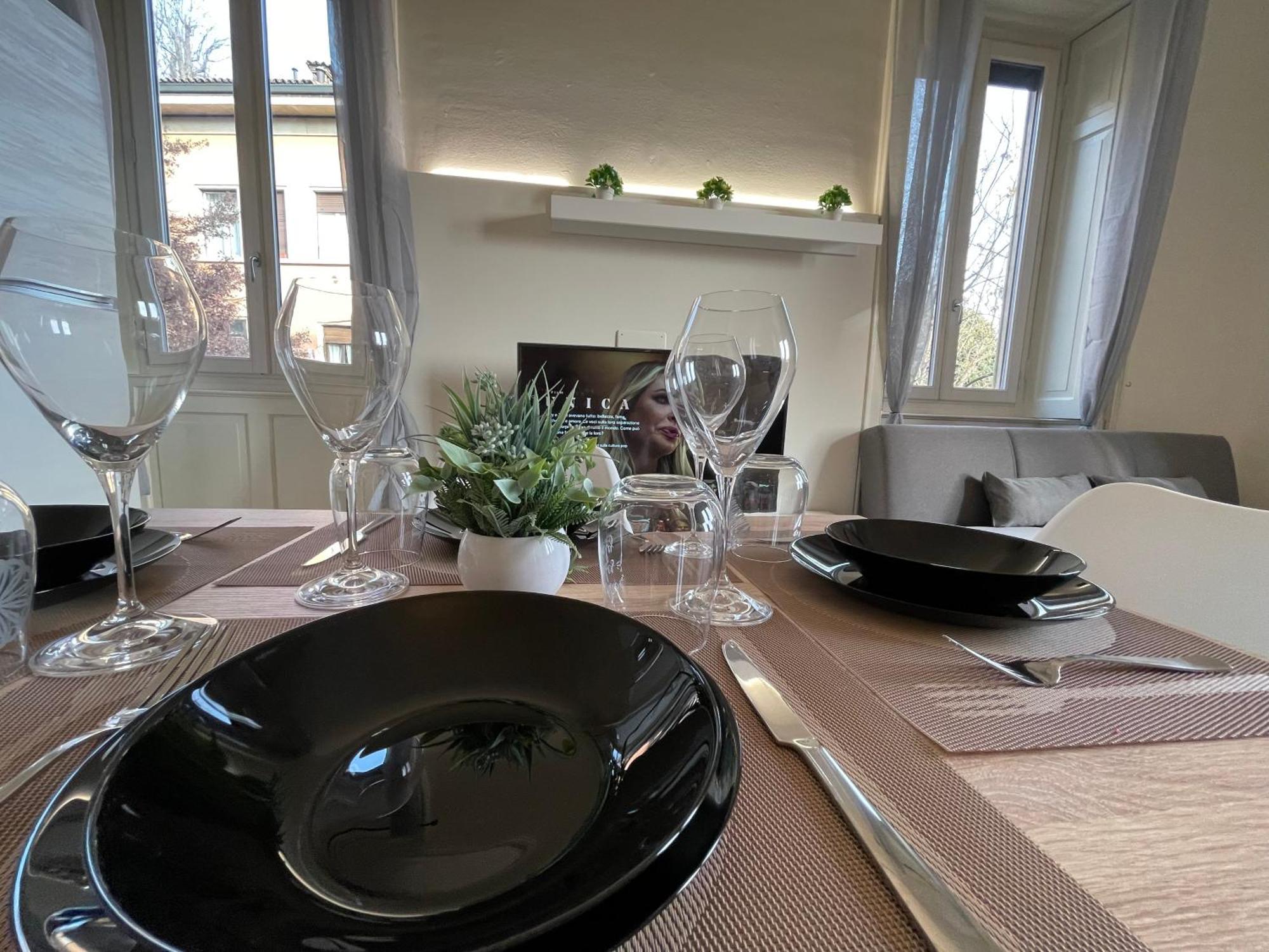 Bg Central Royal Suite Con Parcheggio - Vista Citta Alta Μπέργκαμο Εξωτερικό φωτογραφία